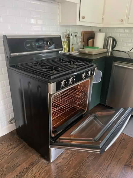 Photo of free 30” Gas Stove (wethersfield) #2