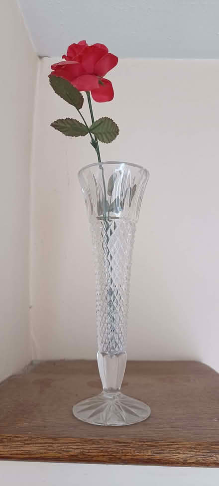 Photo of free crystal type glass vase (Farnborough BR6) #1