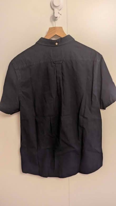 Photo of free Short sleeve shirt (CR0) #2
