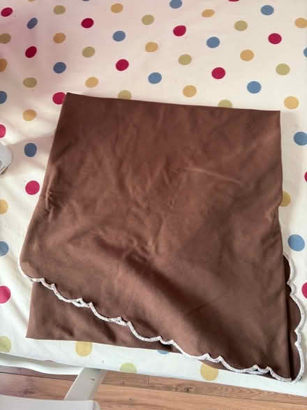 Photo of free Brown round kitchen tablecloth (Rosemount AB25) #1