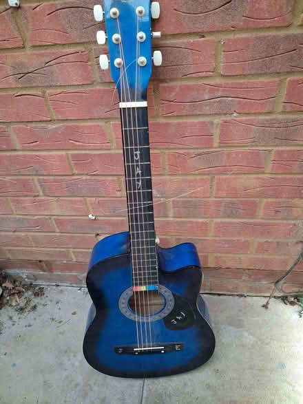 Photo of free Guitar (Wymondley Park SG4) #1