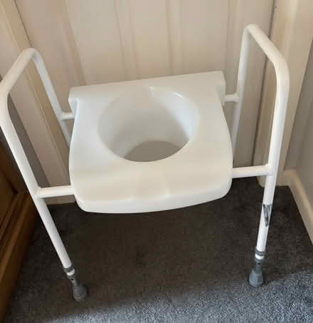 Photo of free Raised toilet seat and frame (SY2) #1