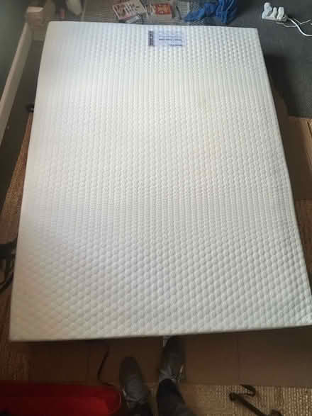 Photo of free King size mattress - pocket sprung and memory foam (Wotton-u-Edge GL12) #1
