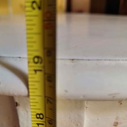 Photo of free White coffee table (Northchurch HP4) #3