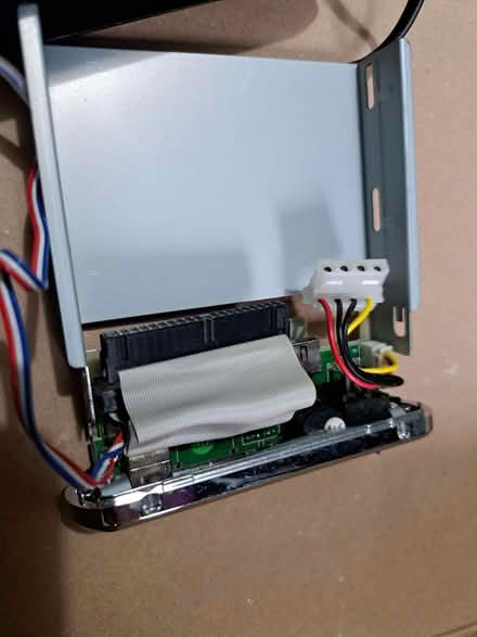 Photo of free 3.5" external hard drive box (Battle RG30) #3