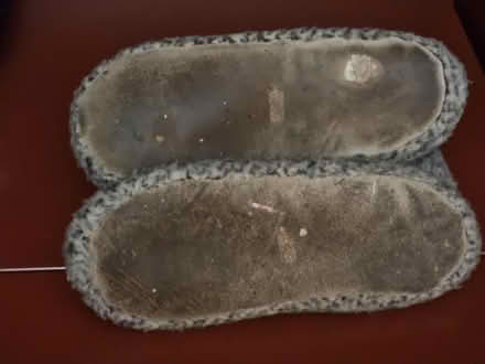 Photo of free Pair of fleece-lined slippers (Botley OX2) #3