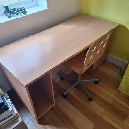 Photo of free Desk and chair (HA3 Harrow) #1