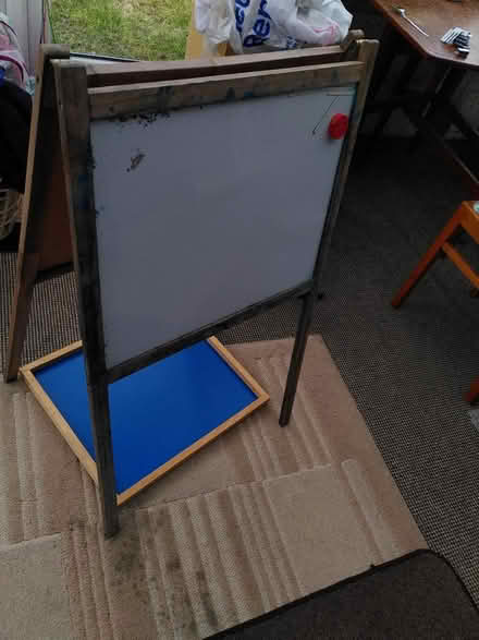 Photo of free Easel small (CT6) #1