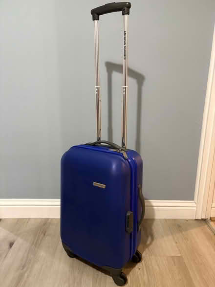 Photo of free Small wheeled suitcase with handle (Willington DE65) #3