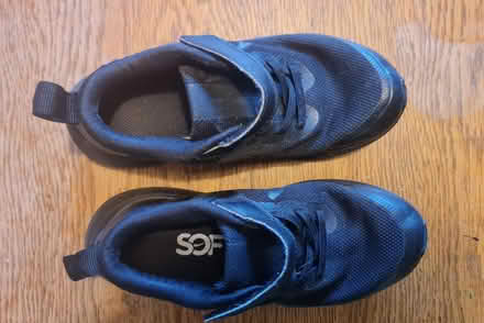 Photo of free Nike black trainers, size 11 (Croydon, CR0) #2