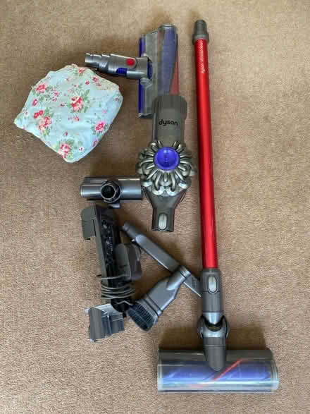 Photo of free Dyson v6 vacuum cleaner (Lower Walkley S6) #1