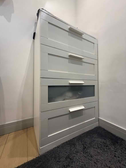 Photo of free White chest of drawer (Brentford TW8) #1