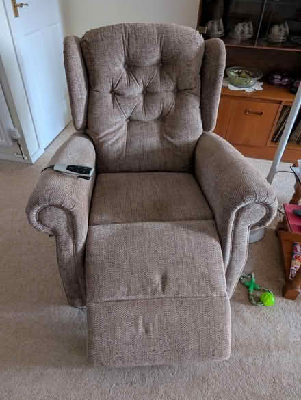 Photo of free Electric recliner chair (S40 Holme Hall) #2