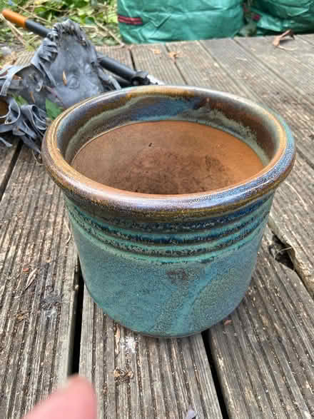 Photo of free Turquoise Planter (SE153BS) #1