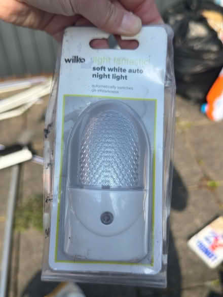 Photo of free Plug in light (ME5) #1