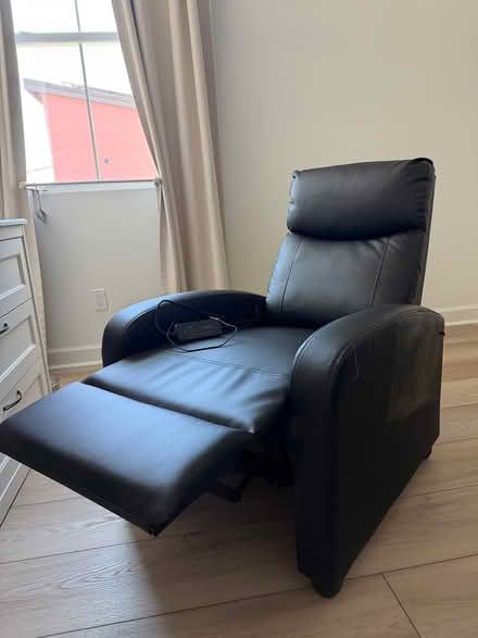 Photo of free Massage vibration armchair (92078) #4