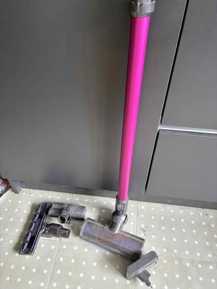 Photo of free Dyson Vac WITH FAULT- for parts? (Wilpshire BB1) #2
