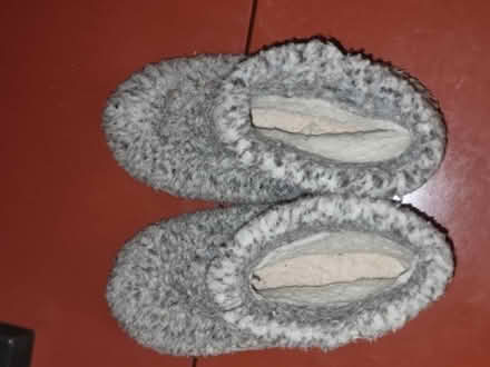 Photo of free Pair of fleece-lined slippers (Botley OX2) #2