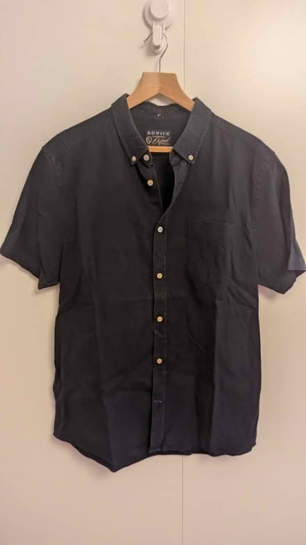 Photo of free Short sleeve shirt (CR0) #1