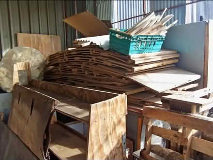 Photo of Wooden boards/sheets (WV4 parkfields) #1