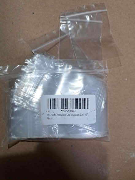 Photo of free Plastic reusable grip-seal baggies (Battle RG30) #1