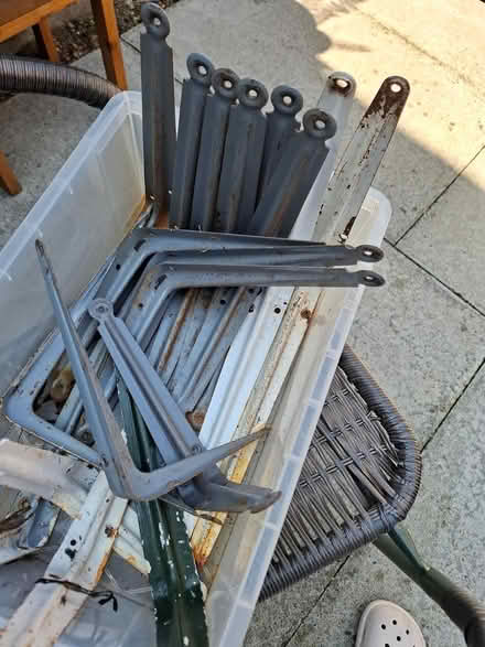 Photo of free 18 Wall Brackets (CT14) #1