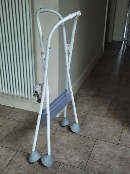 Photo of free Béaba Camele'o baby bath and stand (Ware SG12) #3
