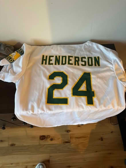 Photo of free Oaklands jersey (U street) #2