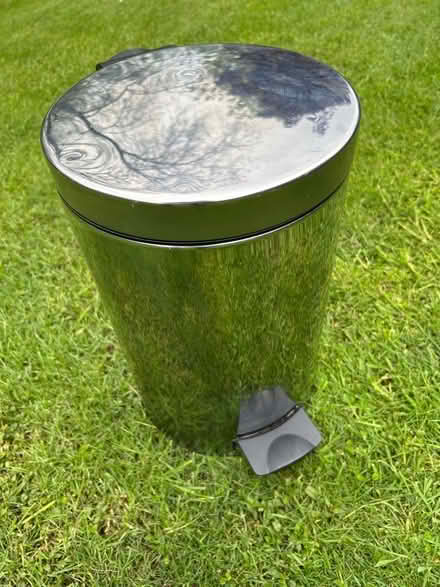 Photo of free Pedal bin (Cheadle Hulme SK8) #1