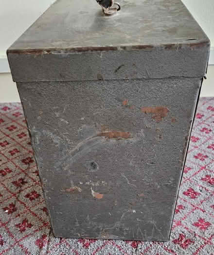 Photo of free Sturdy metal box (Central Reading RG1) #3