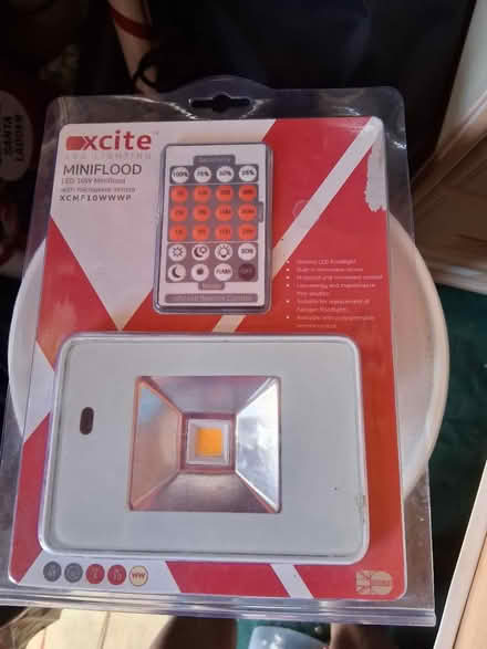 Photo of free Mini flood light (Wickford SS11) #1