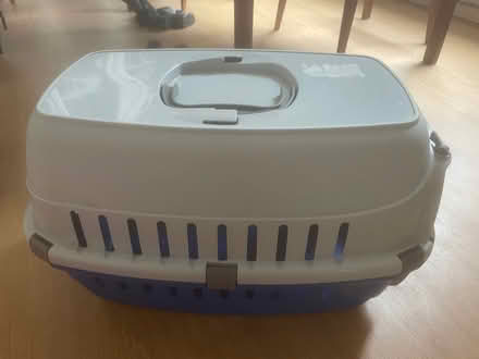 Photo of free A pet carrier (small cat) (Kingsway CB4) #3