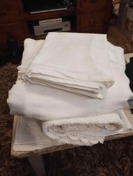 Photo of free King size Duvet + towels (St Johns Woking) #1