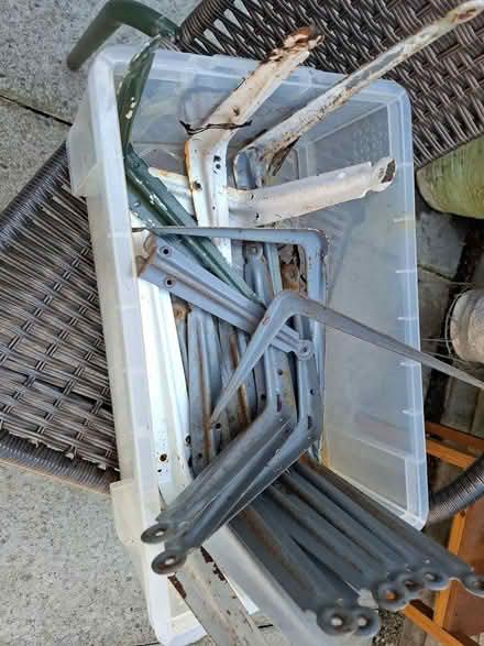 Photo of free 18 Wall Brackets (CT14) #2