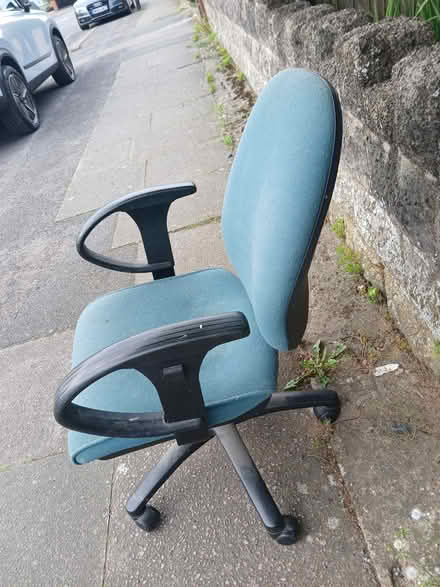 Photo of free Office / Desk Swivel Chair (Tile Hill, Coventry) #1