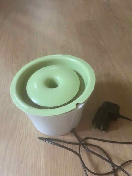Photo of free A water-fountain for cats (Kingsway CB4) #2