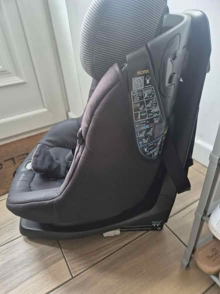 Photo of free Car seat (B42 1SY) #2