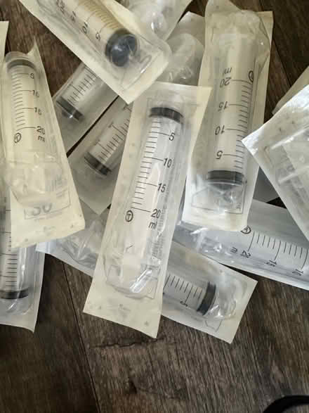 Photo of free 20ml feeding syringes - no needle (Isleworth) #1