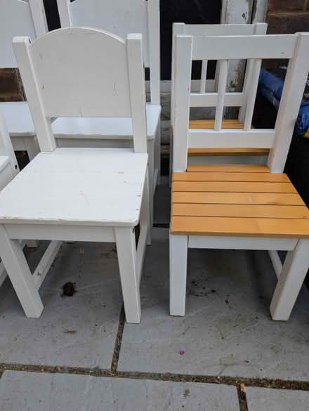 Photo of free 6x small children's chairs (CR52SU) #2