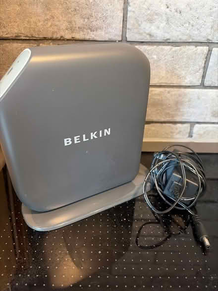 Photo of free Bellingham router (Tilehurst RG30) #1