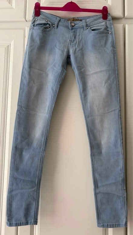 Photo of free Women’s skinny jeans (SM1) #1