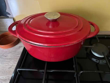 Photo of free Enamel Casserole dish red (CH43) #3