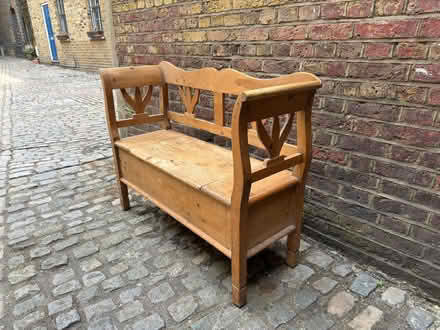 Photo of free Wooden Storage Bench (Canonbury N1) #2
