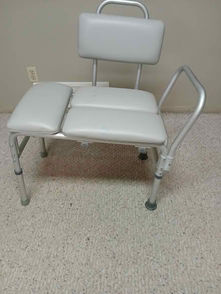 Photo of free transfer bench (Barrhaven) #1