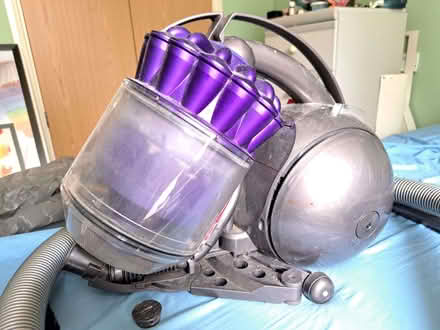Photo of free Dyson DC39 vacuum cleaner (Battle RG30) #1