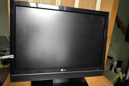 Photo of free lg 22" tv (Belper DE56) #1