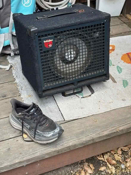 Photo of free bass amplifier (woodacre) #1