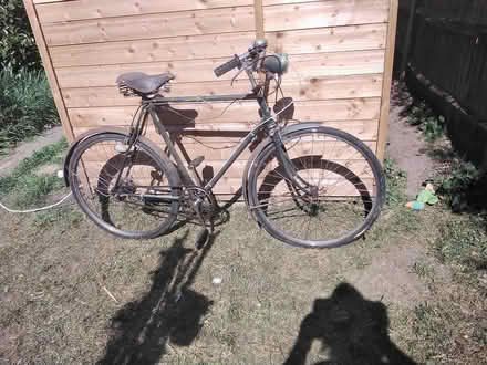 Photo of free Vintage gents and ladles bikes (Croydon Cr0 6ng) #1