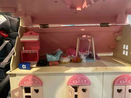 Photo of free Dolls House (Echo Square DA12) #2