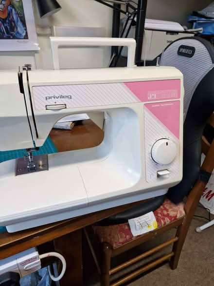 Photo of free Sewing Machine (Woodside TF7) #1